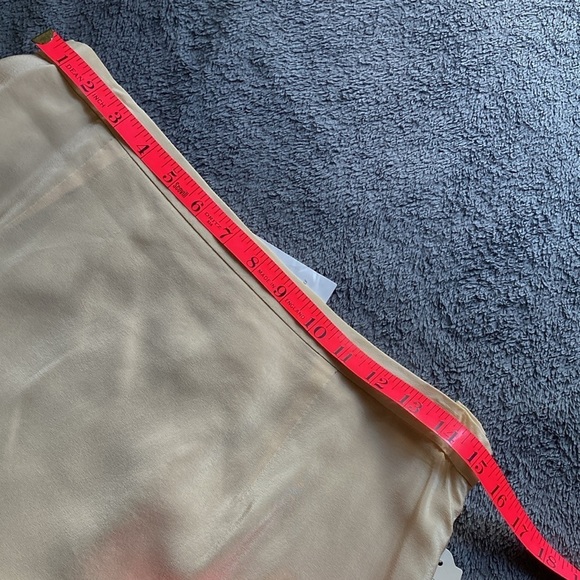 Silk skirt with floral design - Picture 5 of 9